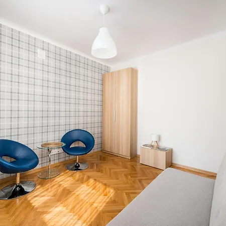 Saxon Garden Spacious By Bookinghost