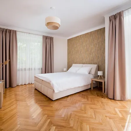Apartment Saxon Garden Spacious By Bookinghost Warschau