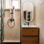 Apartment Saxon Garden Spacious By Bookinghost