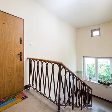 Apartman Saxon Garden Spacious By Bookinghost *