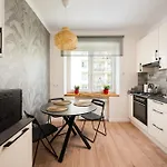 Saxon Garden Spacious By Bookinghost דירה *